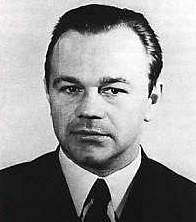Le pilote d'usine de Yakovlev Mikhail Deksbakh